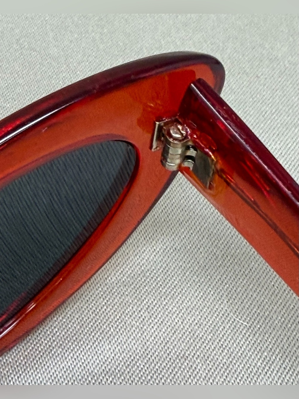 Vintage 1980s Red Cat Eye Sunglasses Made in Korea Retro - Picture 8 of 11